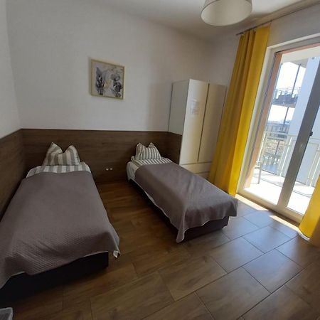 Geodezyjna'70 Cozy Rooms P1 Варшава Экстерьер фото